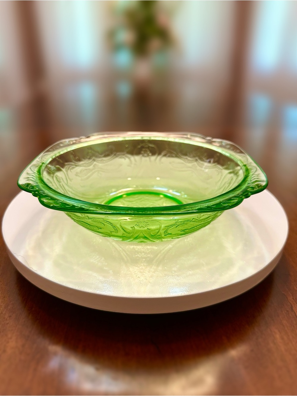 Vintage Jeannette Glass Company Green Uranium Depression Glass Bowl